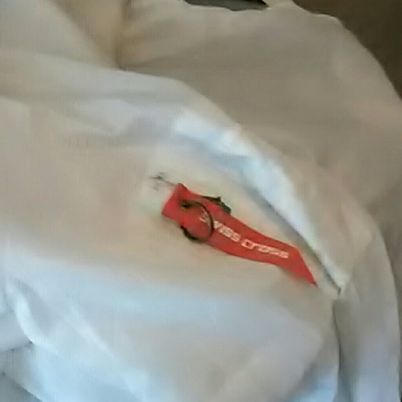 A bomber jacket - Picture 2 of 3